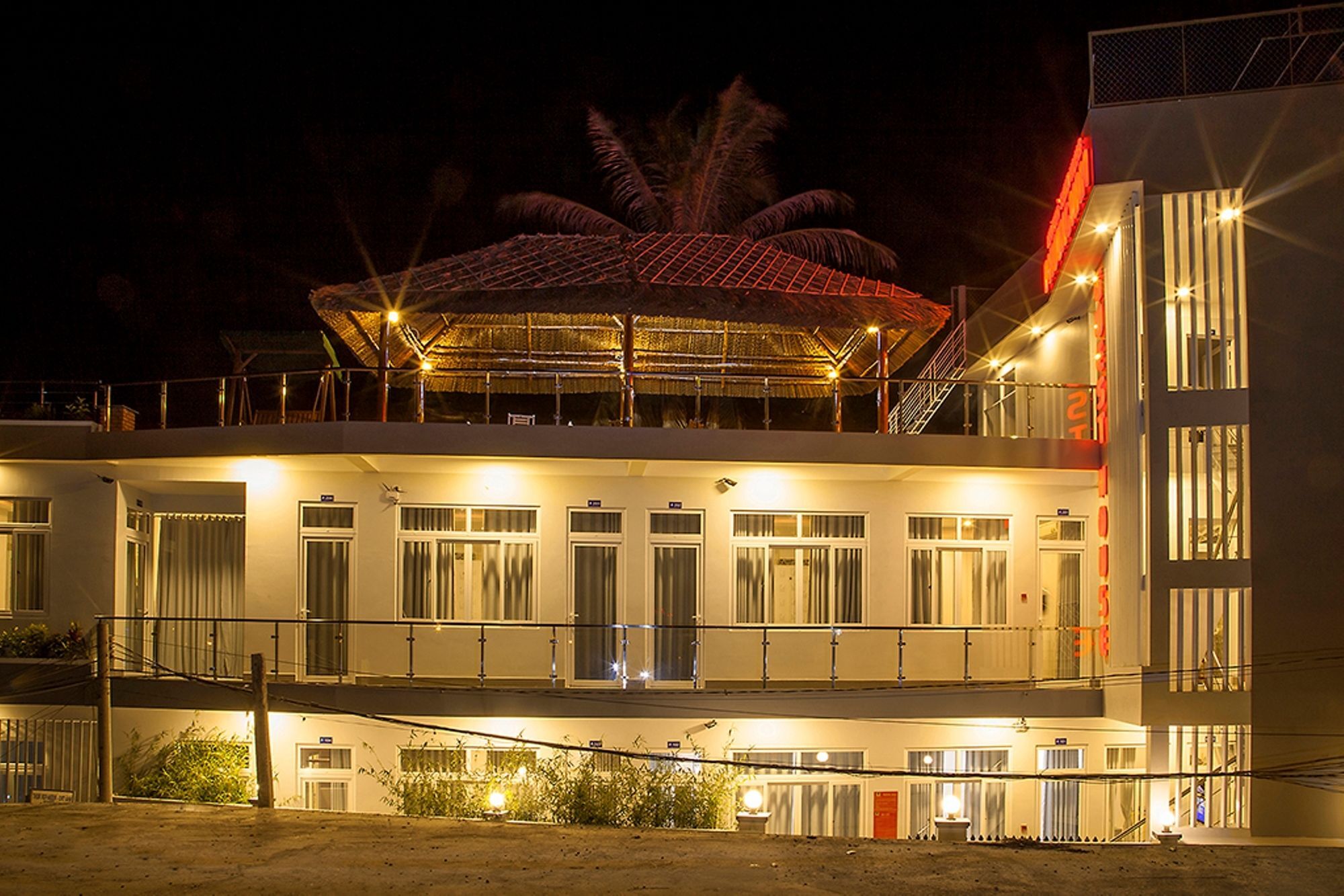 Phuong Nam Guest House Mui Ne Bagian luar foto